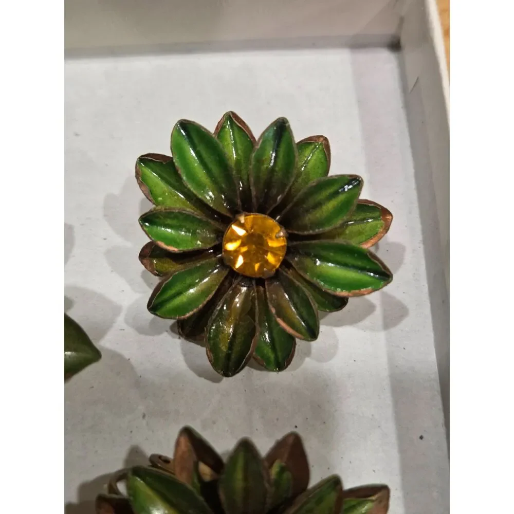 Vintage Green Enamel Daisy Flower Brooch Clip Earrings Amber Rhinestone 60s